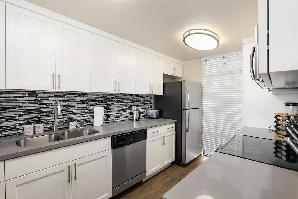 Peridot Palm - Marina Views 2Br W Private Large Patio Apartment Los Angeles 0*,  United States