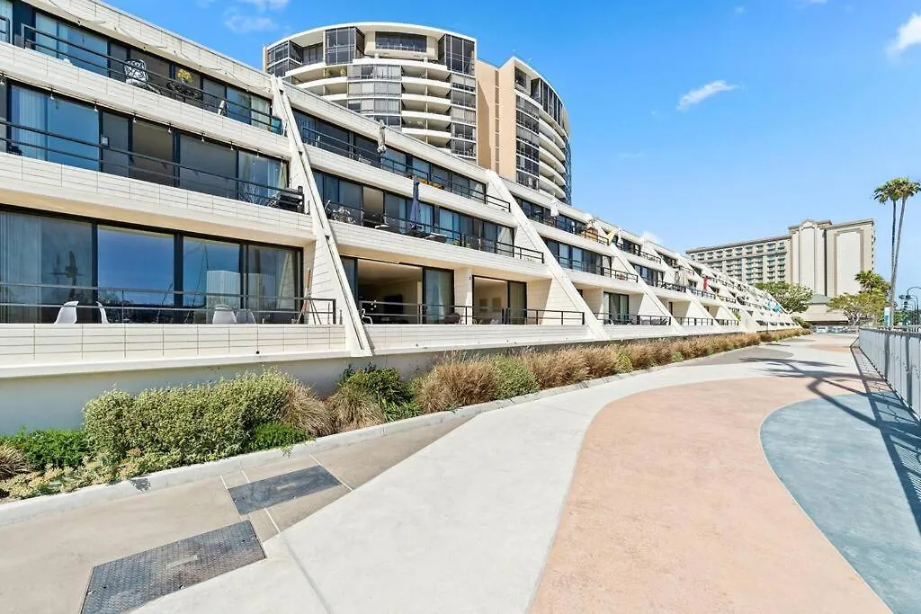 Peridot Palm - Marina Views 2Br W Private Large Patio Apartment Los Angeles United States