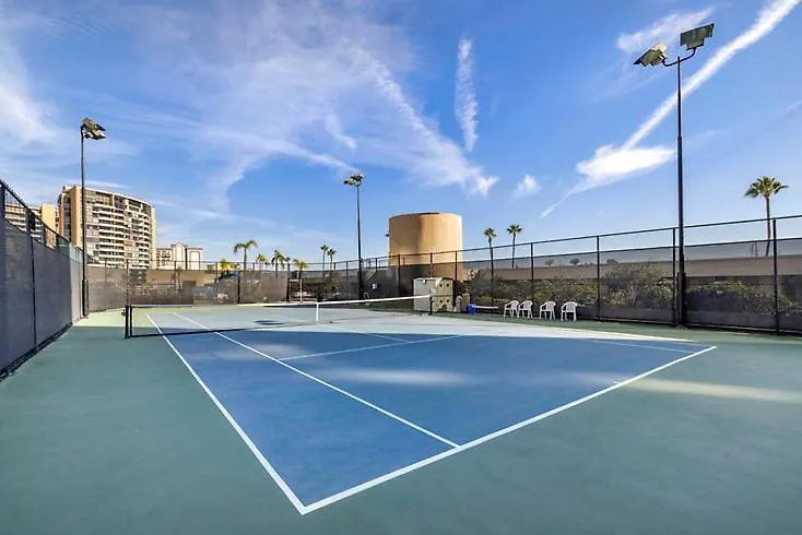 Peridot Palm - Marina Views 2Br W Private Large Patio Apartment Los Angeles