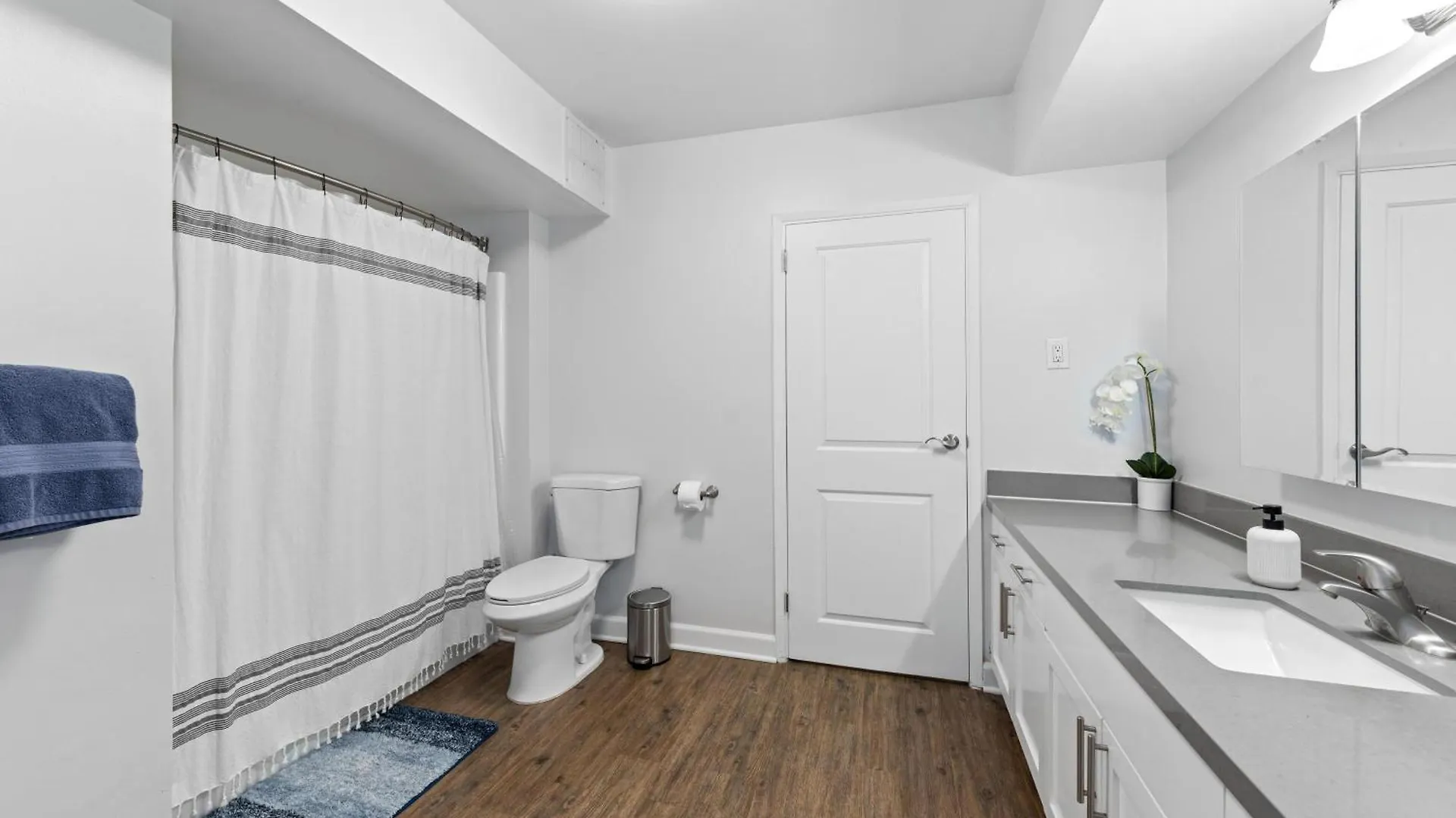 Peridot Palm - Marina Views 2Br W Private Large Patio Apartment Los Angeles United States