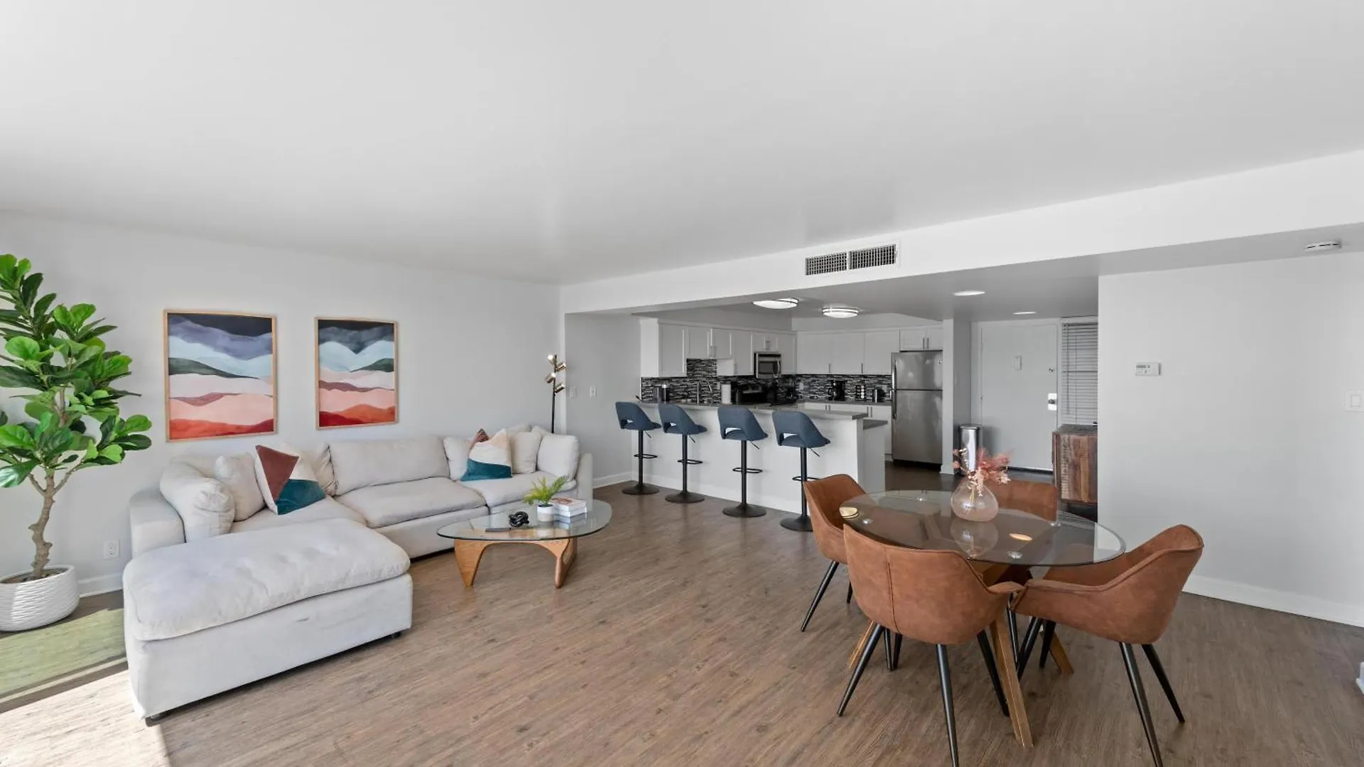 Peridot Palm - Marina Views 2Br W Private Large Patio Apartment Los Angeles