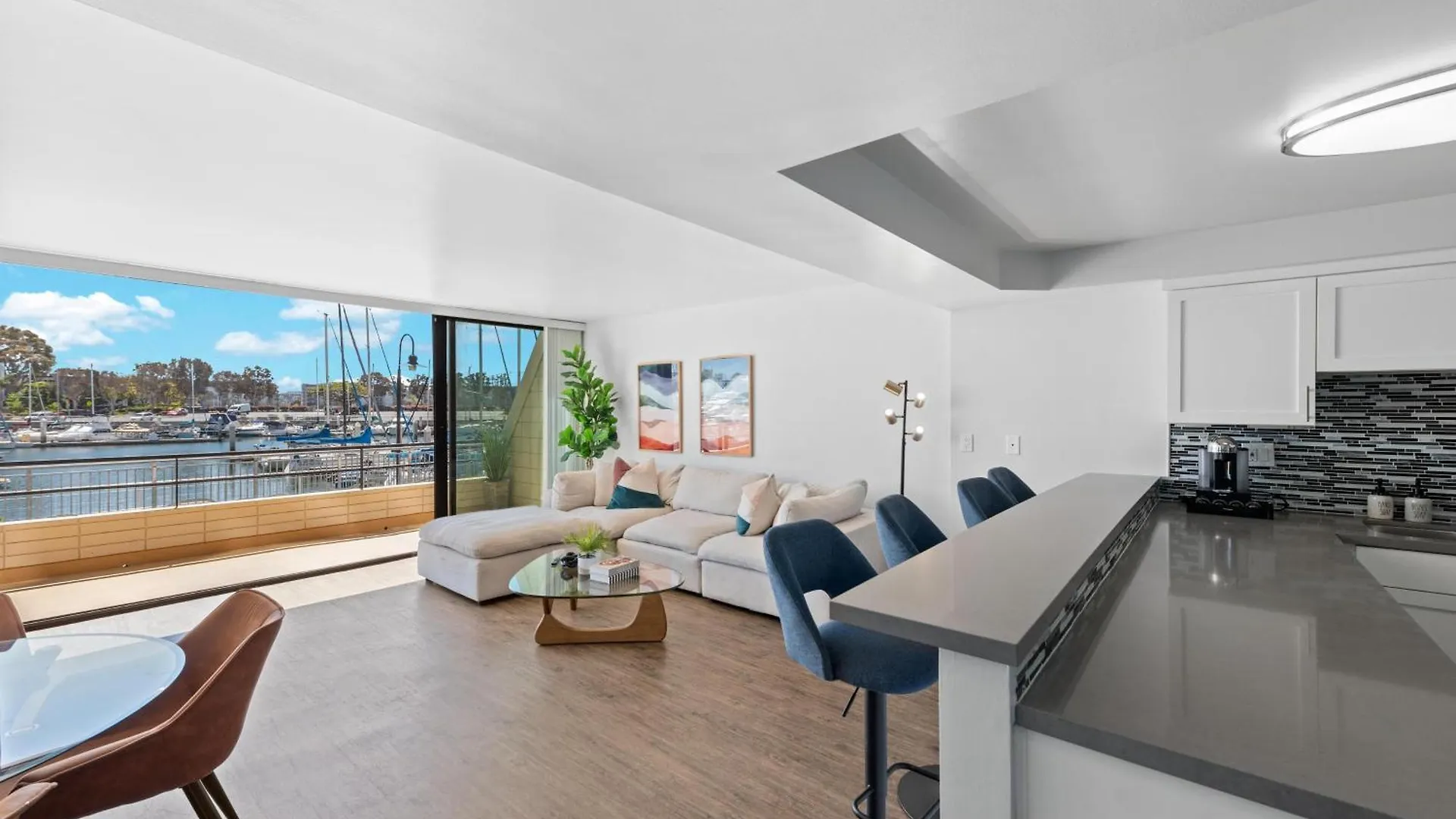 Peridot Palm - Marina Views 2Br W Private Large Patio Apartment Los Angeles