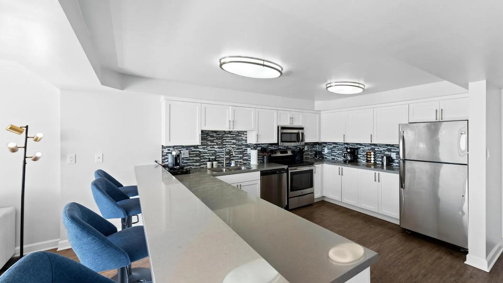 Peridot Palm - Marina Views 2Br W Private Large Patio Apartment Los Angeles