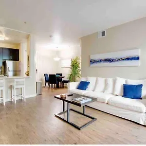 The Nest A Spacious 1 Bedroom With A Pool View Apartment